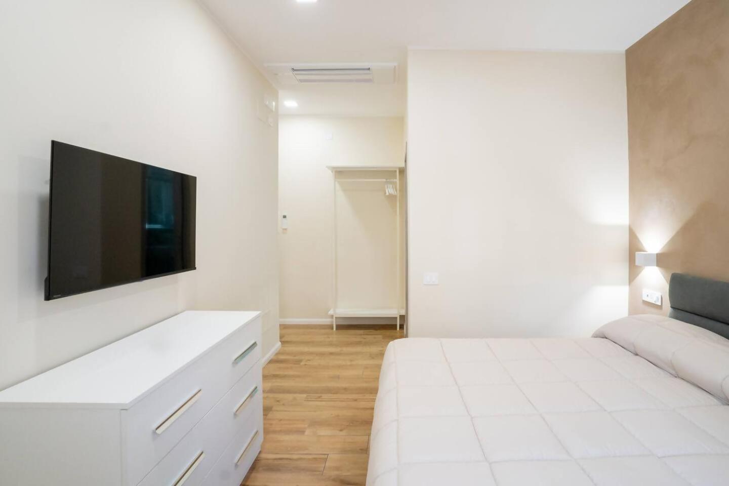 Blue Dream Suites 萨莱诺 外观 照片