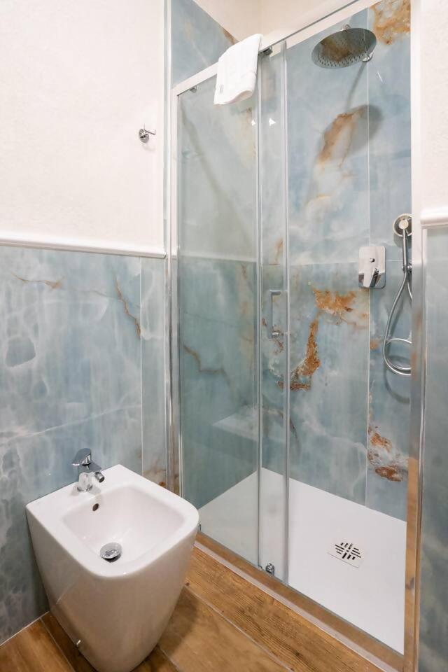 Blue Dream Suites 萨莱诺 外观 照片